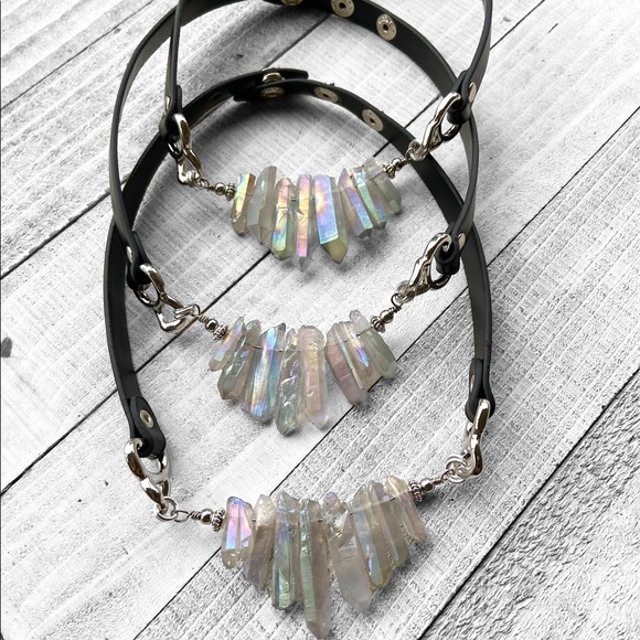 Crystal leather choker . Blue Angel aura rainbow iridescent Crystals choker - Picture 15 of 16